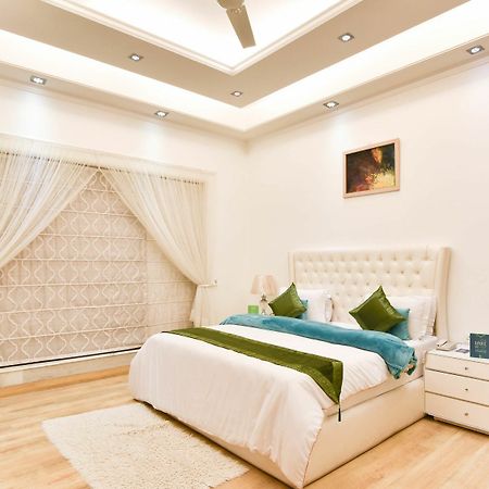 Treebo Trend The G8 Sector 39 Otel Noida Dış mekan fotoğraf