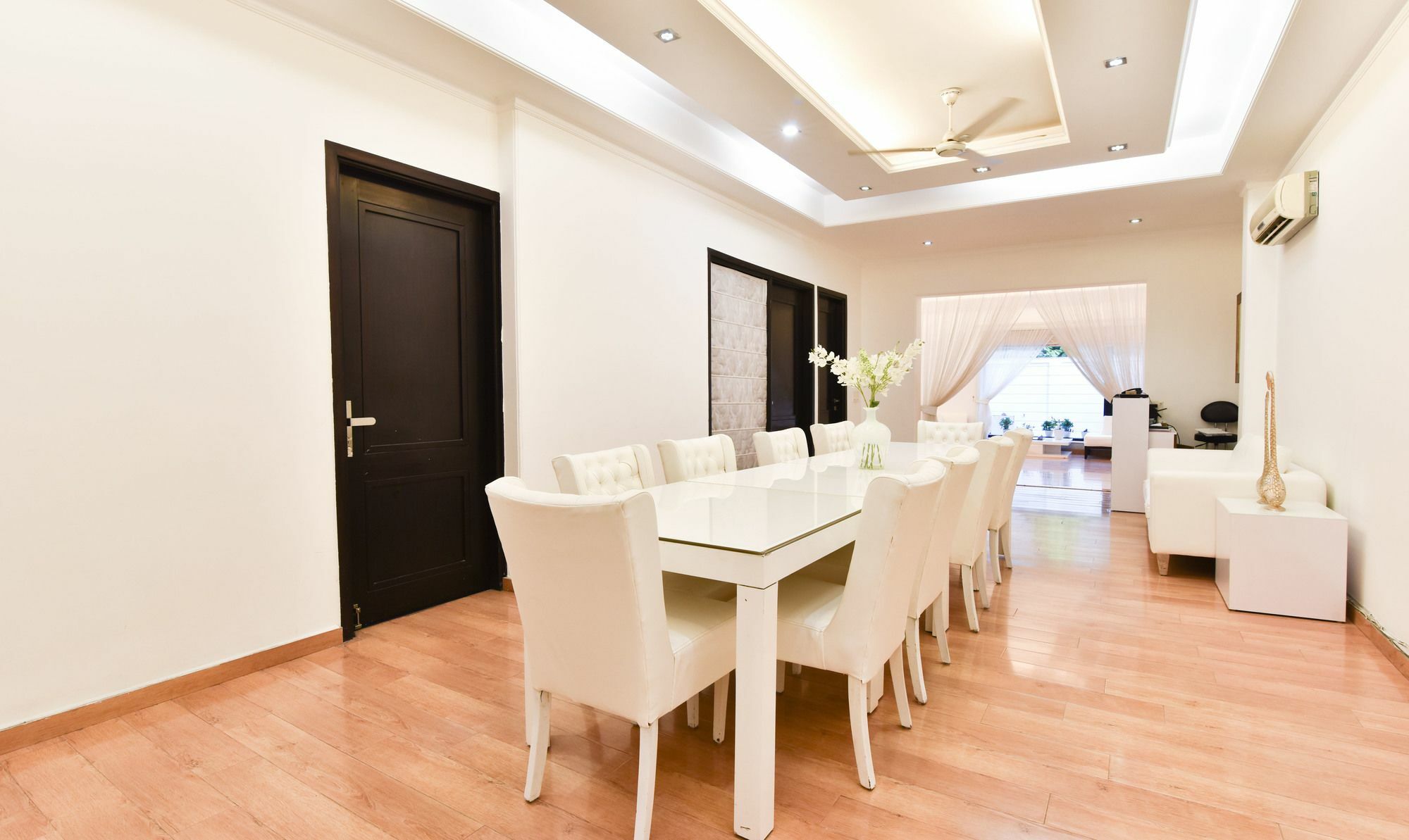 Treebo Trend The G8 Sector 39 Otel Noida Dış mekan fotoğraf